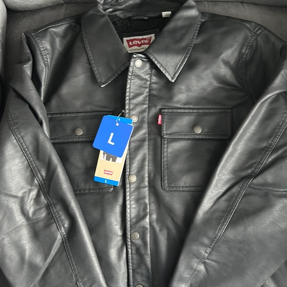 New with tags black faux leather Levi’s men’s jacket